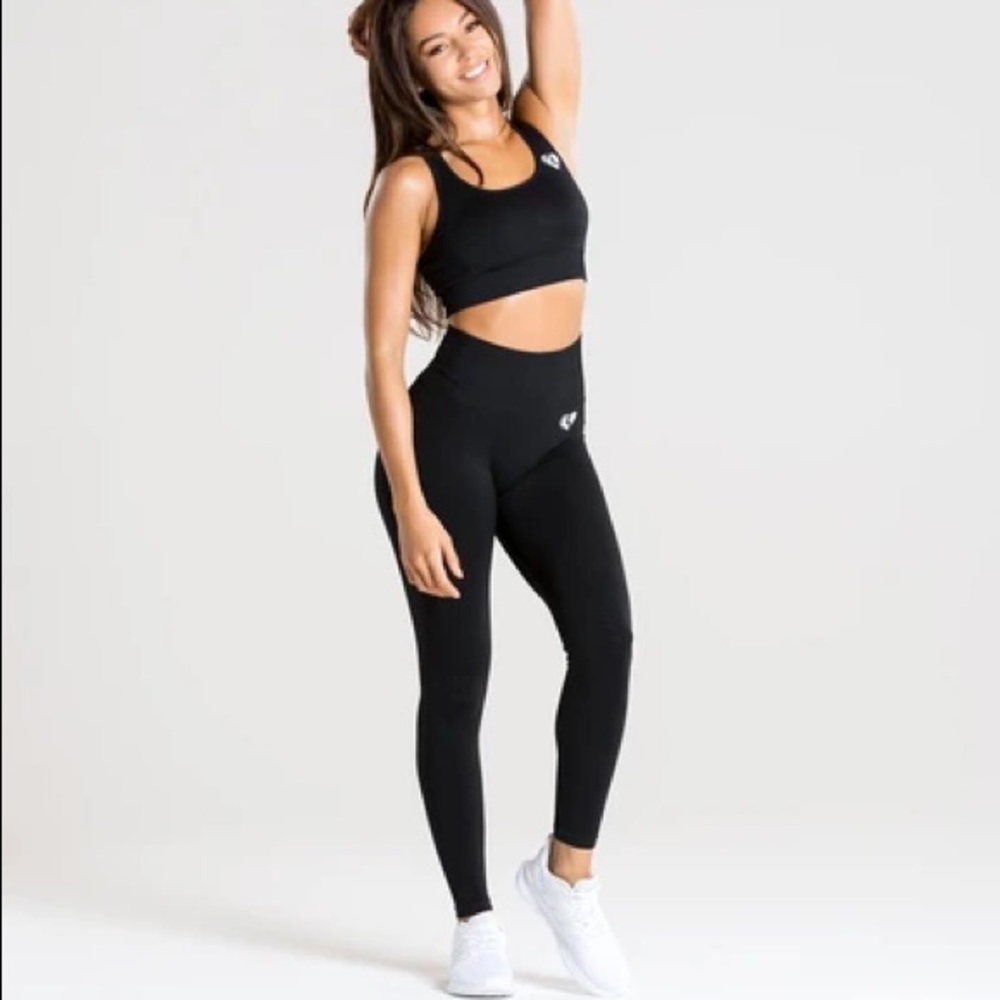 Women’s best black power seamless set